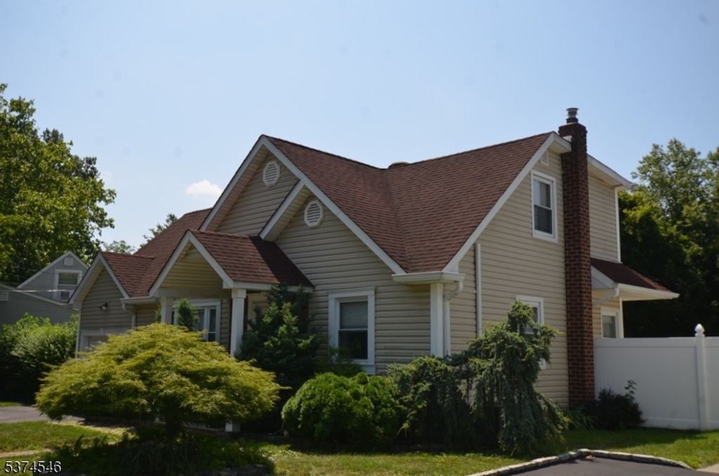 1611 Dewitt Ter, Linden City, NJ 07036
