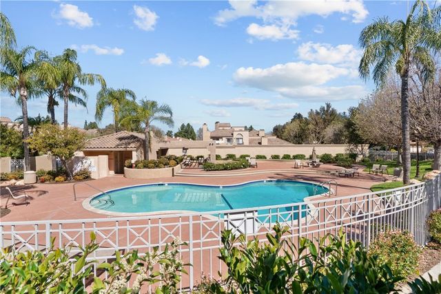 23609 Del Monte Drive 295, Valencia, CA 91355