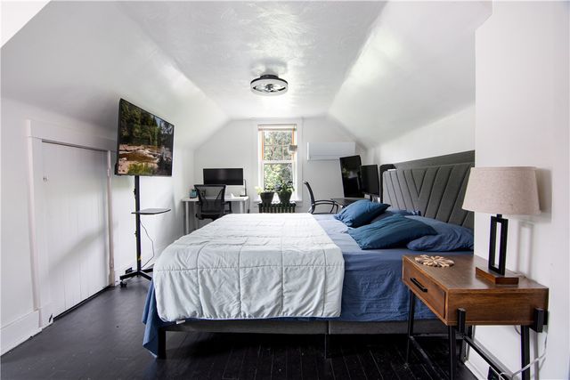 1156 S Negley Ave, Squirrel Hill, PA 15217