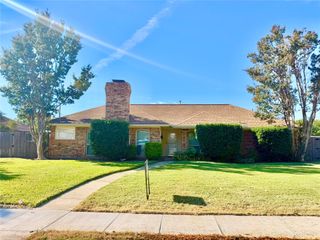 2406 Ridgeview Drive, Sachse, TX 75048