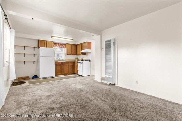 3705 Burchfield Drive, Lansing, MI 48910