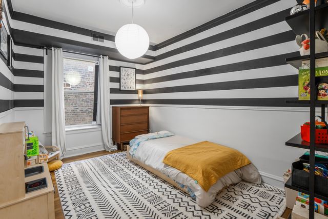 846 W GUNNISON Street 2W, Chicago, IL 60640