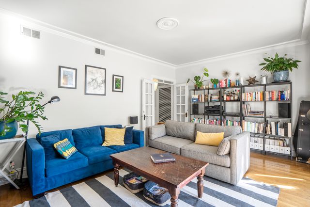 846 W GUNNISON Street 2W, Chicago, IL 60640