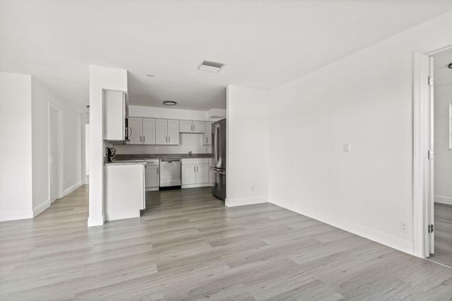 230 SW 13th Avenue, Delray Beach, FL 33444