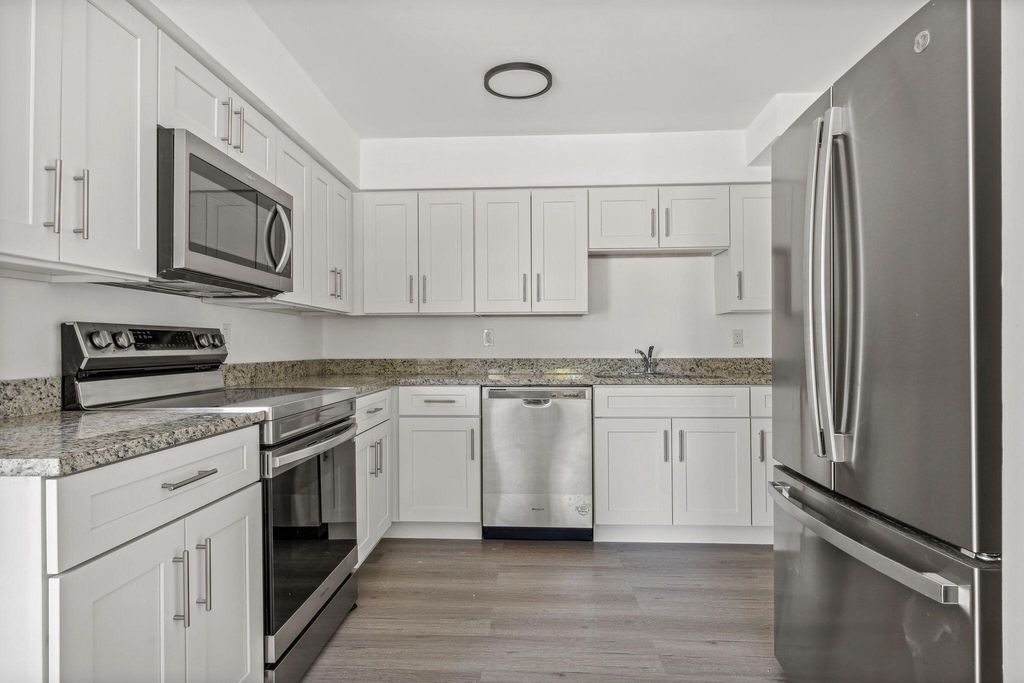 230 SW 13th Avenue, Delray Beach, FL 33444