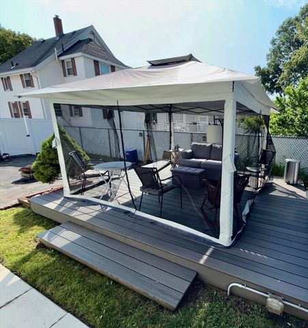 150 Jackson St, Lynn, MA 01902