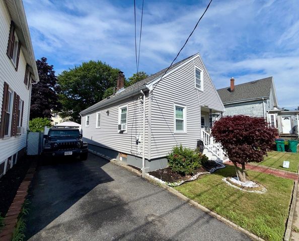 150 Jackson St, Lynn, MA 01902