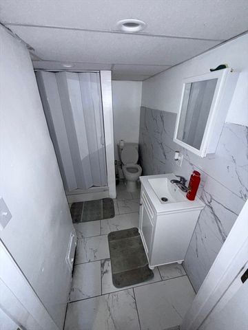 150 Jackson St, Lynn, MA 01902