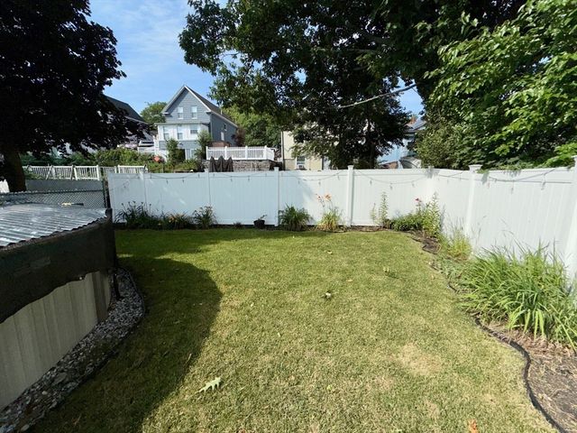 150 Jackson St, Lynn, MA 01902