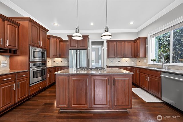 27476 254th Way SE, Maple Valley, WA 98038