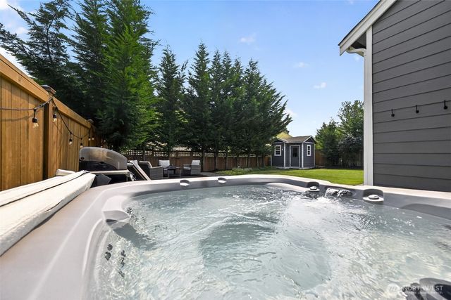 27476 254th Way SE, Maple Valley, WA 98038