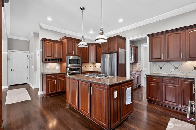 27476 254th Way SE, Maple Valley, WA 98038