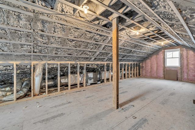 17 Josiah Path, Falmouth, MA 02540