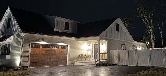 17 Josiah Path, Falmouth, MA 02540