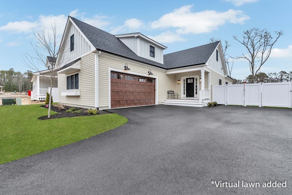 17 Josiah Path, Falmouth, MA 02540