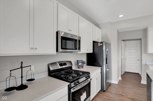 15122 Farrington Way, Fishers, IN 46037