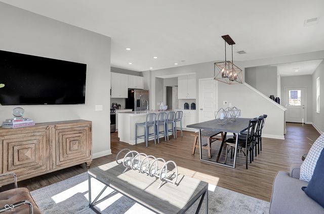 15122 Farrington Way, Fishers, IN 46037