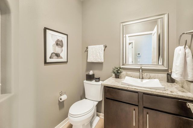 W193N5790 Canary DRIVE, Menomonee Falls, WI 53051