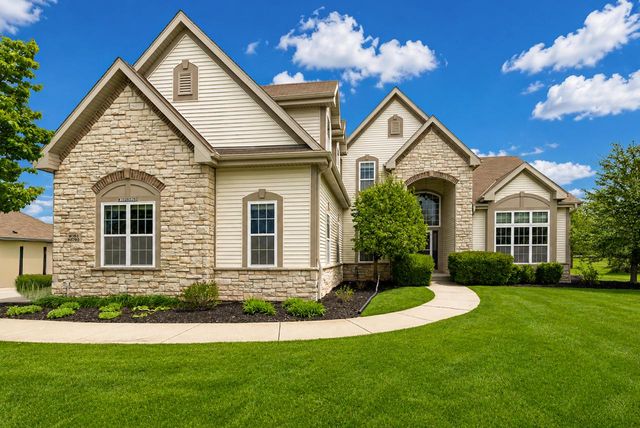 W193N5790 Canary DRIVE, Menomonee Falls, WI 53051