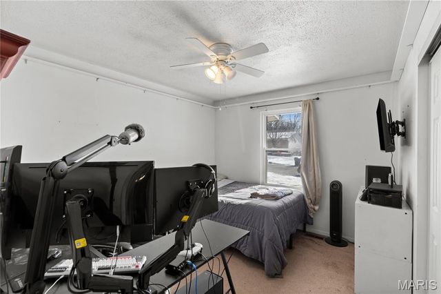 18 Kenworth Drive, St Peters, MO 63376