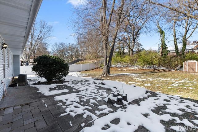 18 Kenworth Drive, St Peters, MO 63376