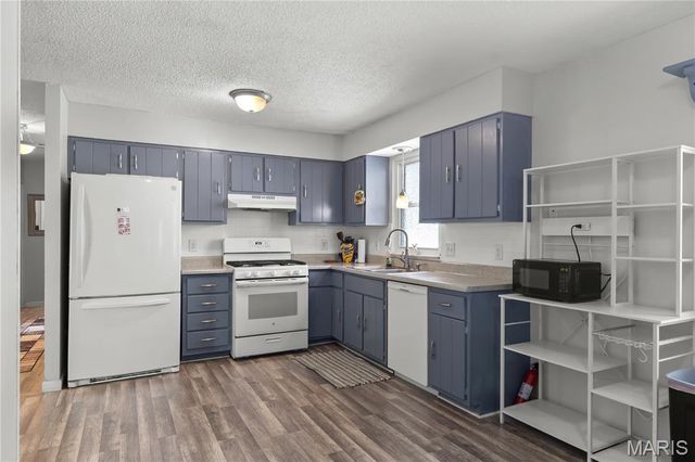 18 Kenworth Drive, St Peters, MO 63376