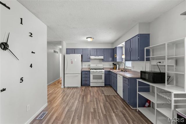 18 Kenworth Drive, St Peters, MO 63376