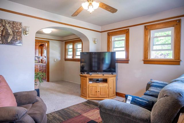 647 Pine Avenue, Hillsboro, WI 54634