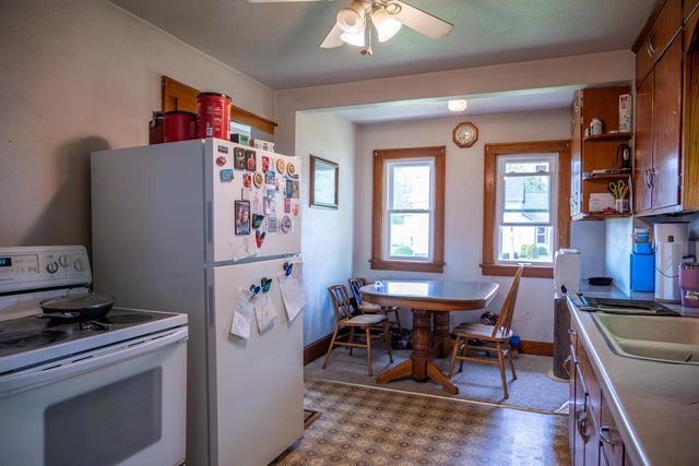 647 Pine Avenue, Hillsboro, WI 54634