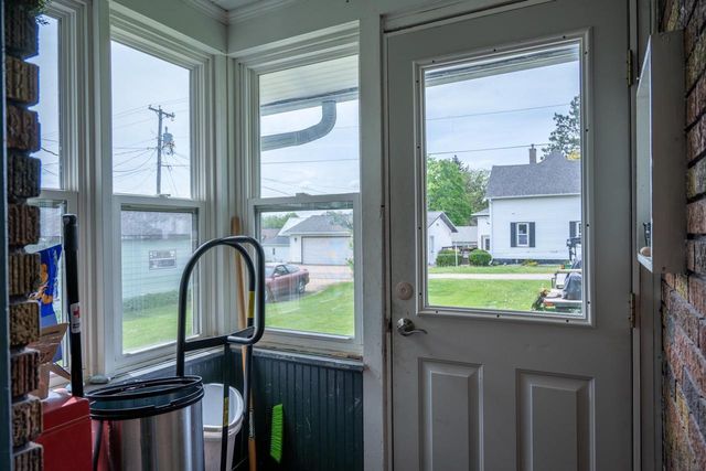 647 Pine Avenue, Hillsboro, WI 54634