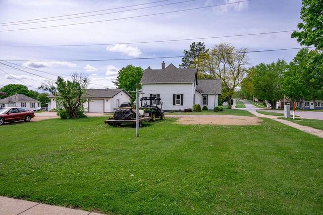 647 Pine Avenue, Hillsboro, WI 54634