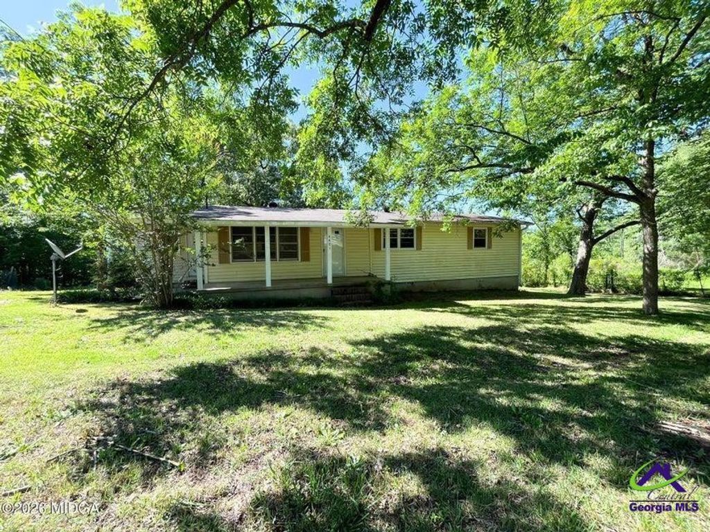 4401 Crystal Lake Drive, Macon, GA 31217