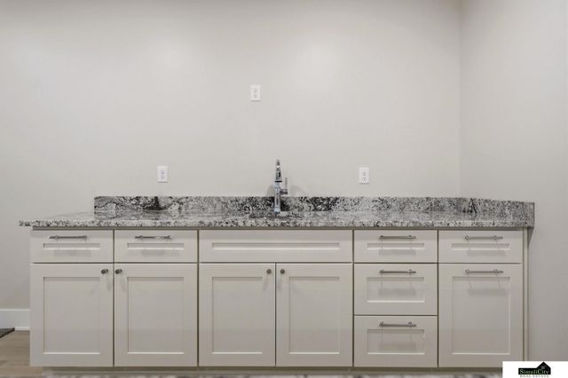 9515 Breashears Street, Lincoln, NE 68516