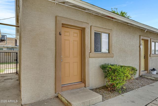 2238 E TAYLOR Street, Phoenix, AZ 85006