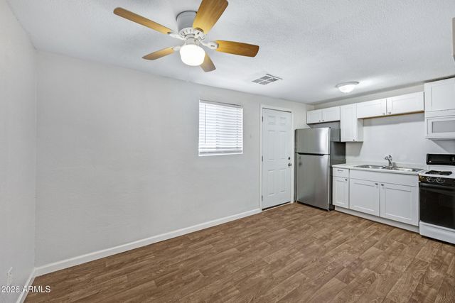 2238 E TAYLOR Street, Phoenix, AZ 85006