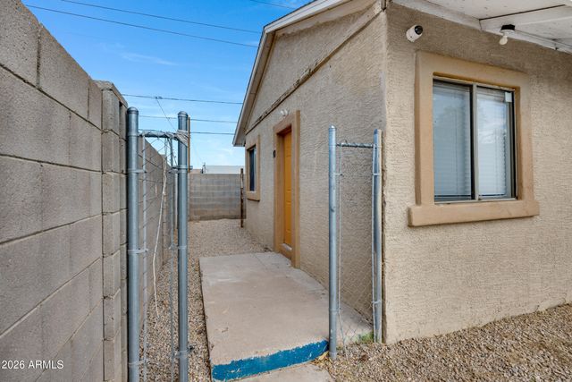 2238 E TAYLOR Street, Phoenix, AZ 85006