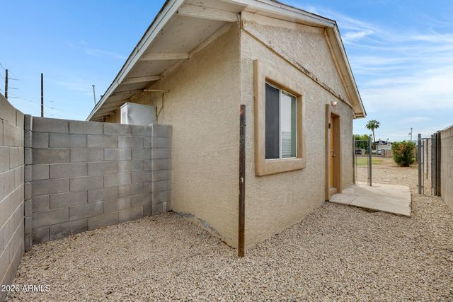 2238 E TAYLOR Street, Phoenix, AZ 85006