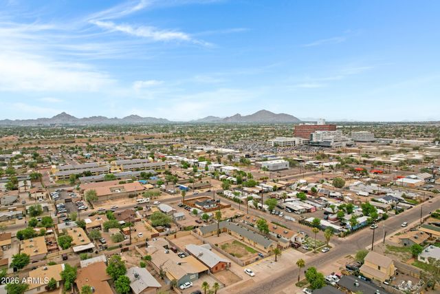 2238 E TAYLOR Street, Phoenix, AZ 85006