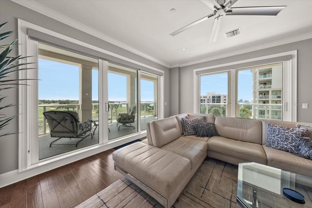 85 BELLEVIEW BOULEVARD 401, Belleair, FL 33756