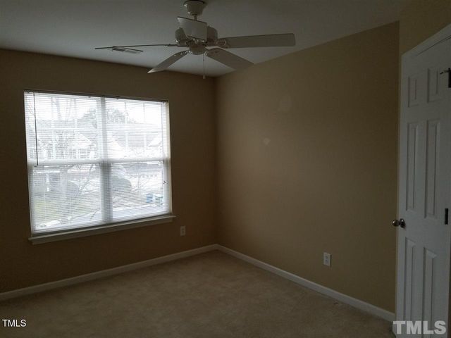8 Rockwall Garden Way, Durham, NC 27713