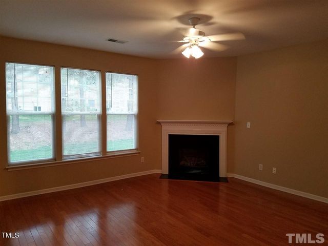 8 Rockwall Garden Way, Durham, NC 27713