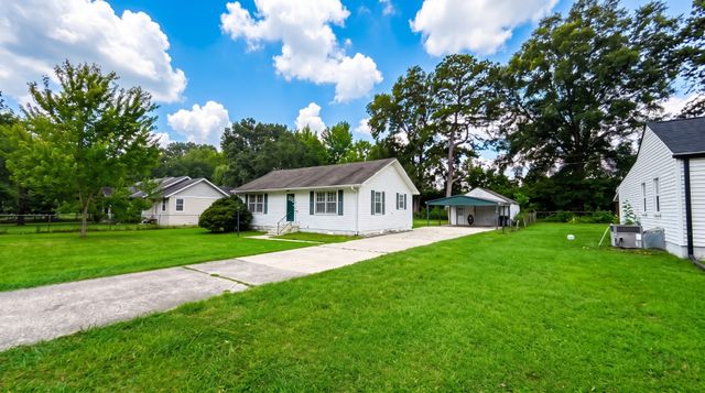 138 Ham St, Tullahoma, TN 37388