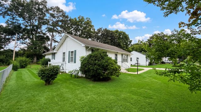 138 Ham St, Tullahoma, TN 37388