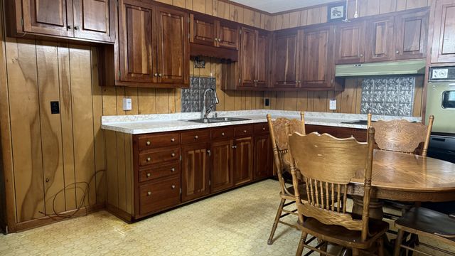 138 Ham St, Tullahoma, TN 37388