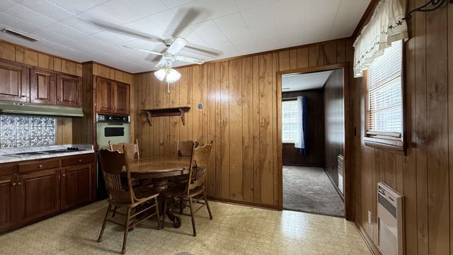 138 Ham St, Tullahoma, TN 37388