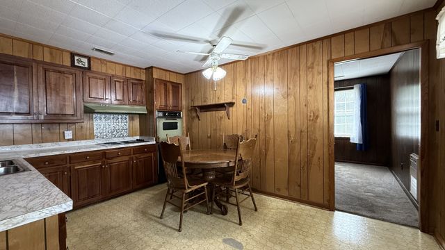 138 Ham St, Tullahoma, TN 37388