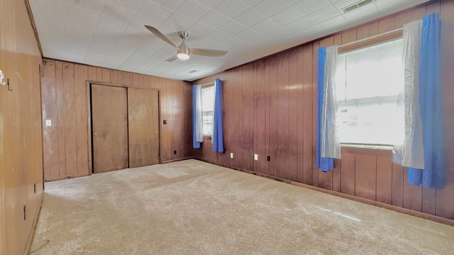 138 Ham St, Tullahoma, TN 37388