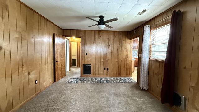 138 Ham St, Tullahoma, TN 37388