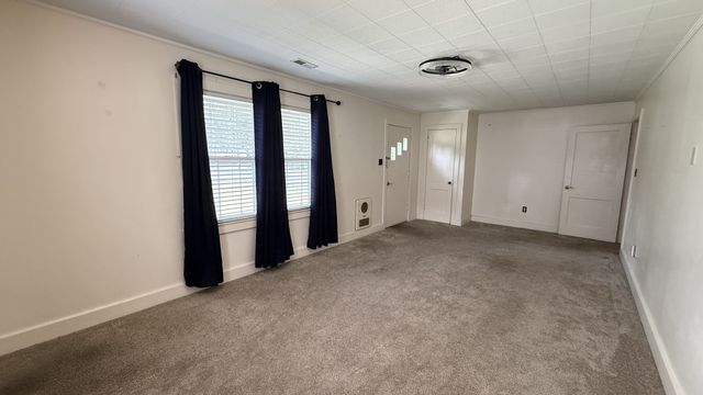 138 Ham St, Tullahoma, TN 37388