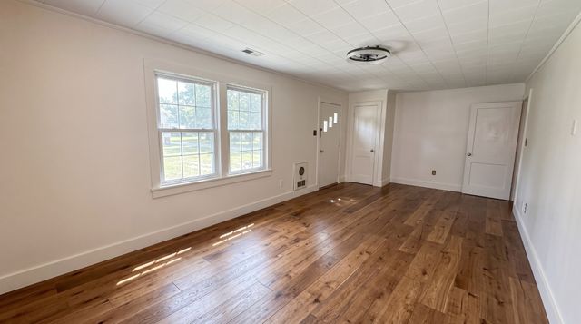 138 Ham St, Tullahoma, TN 37388